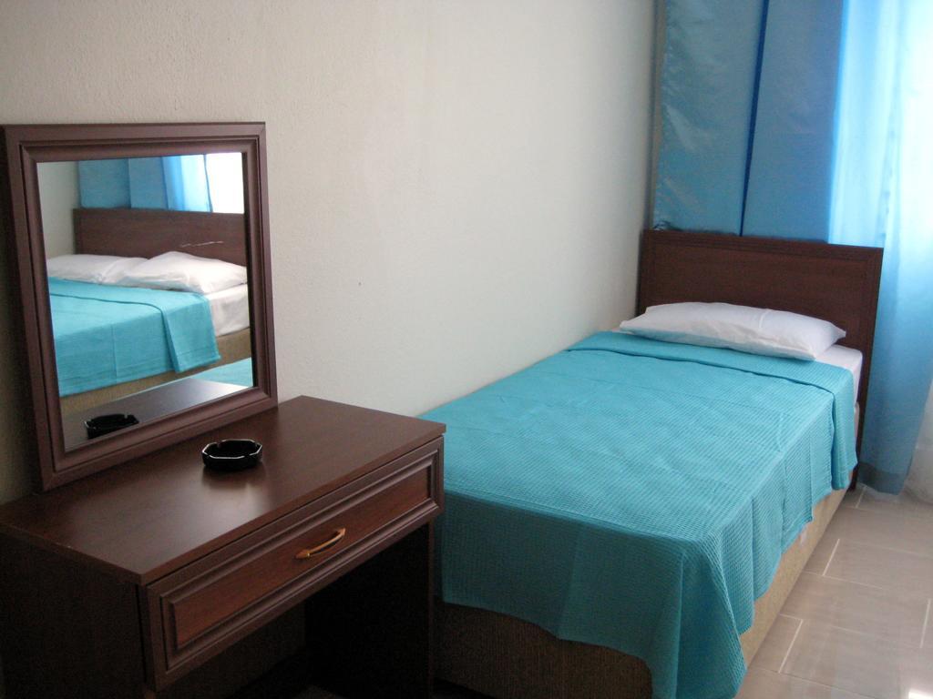 Ada Motel Türkeli Rum bild